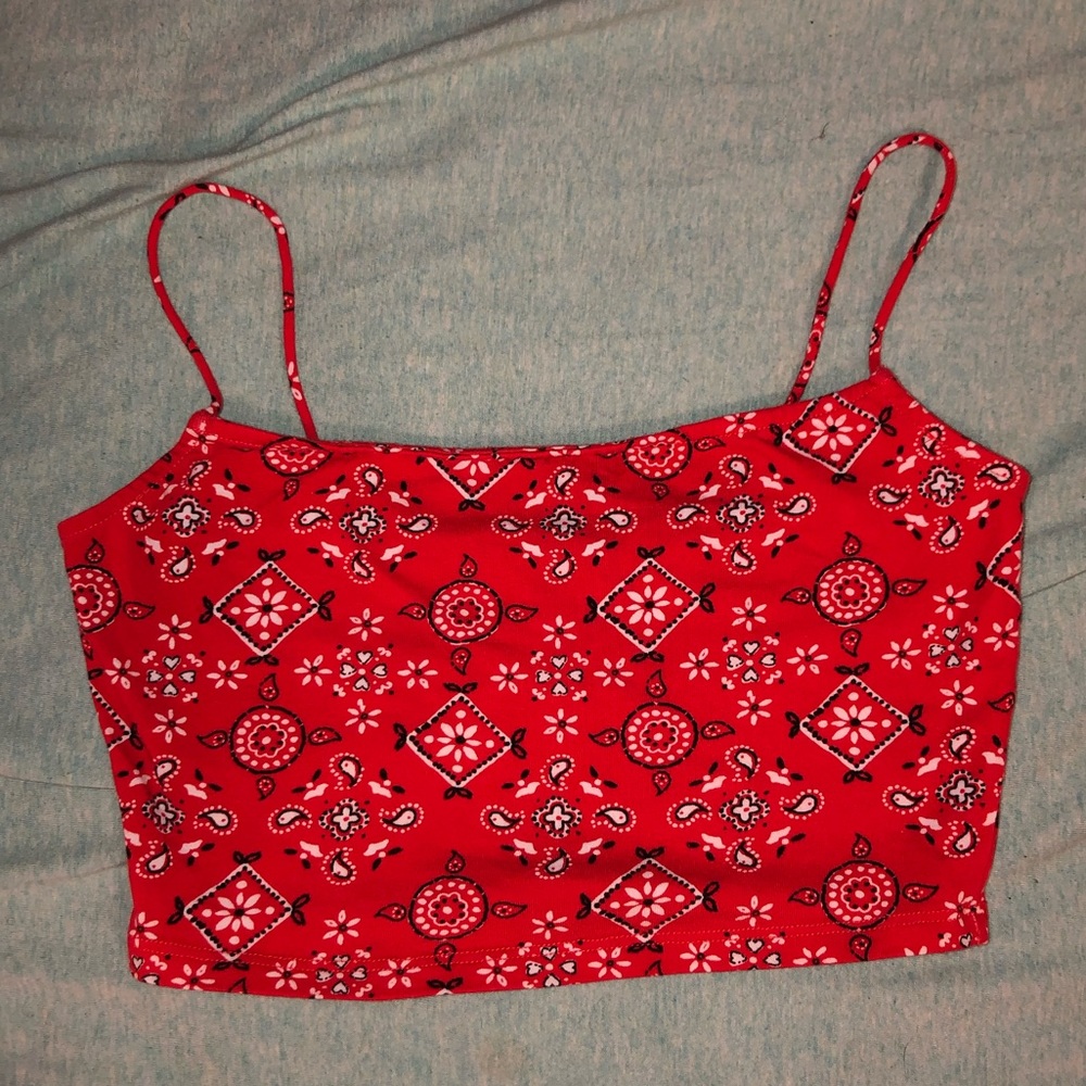 Crop top